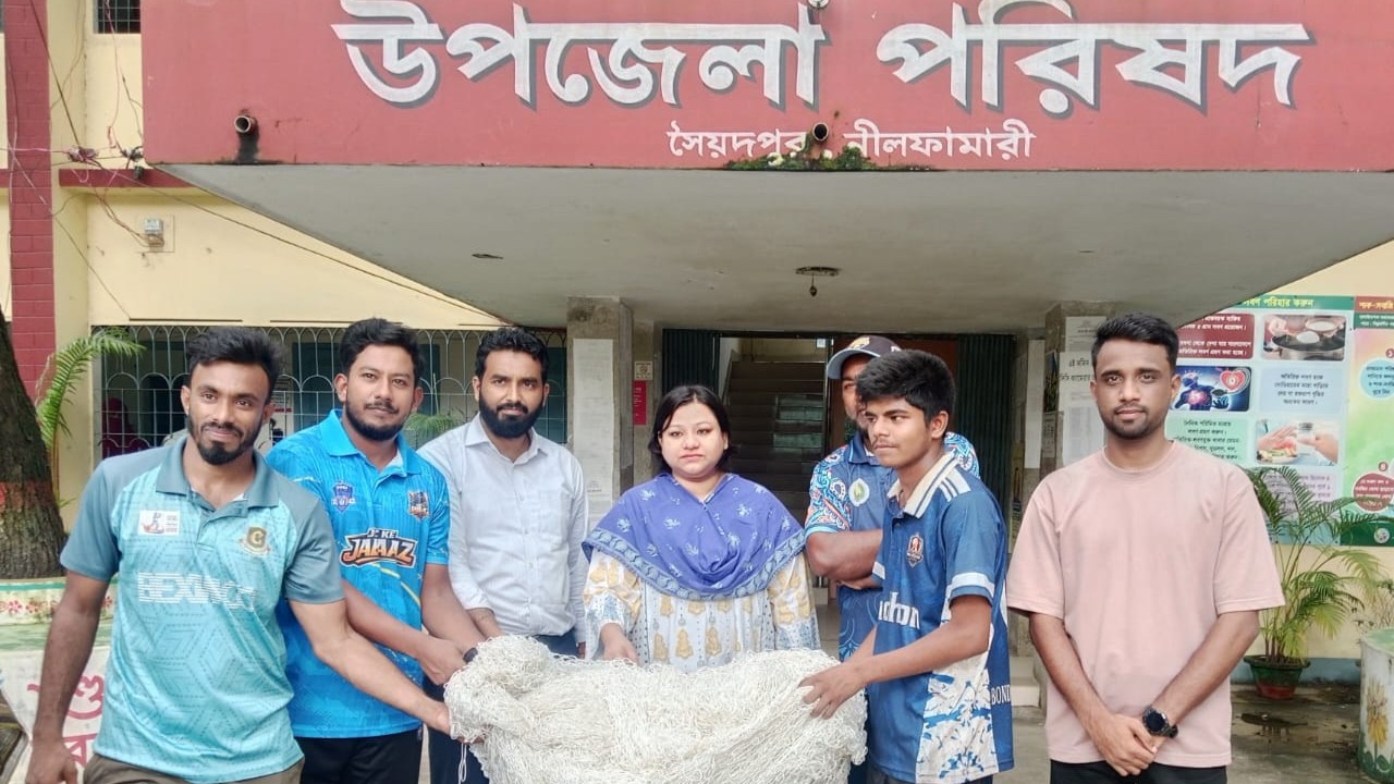 ঝড়ে ক্ষতিগ্রস্ত সৈয়দপুরের ন্যাশনাল ক্রিকেট একাডেমির পাশে উপজেলা পরিষদ
